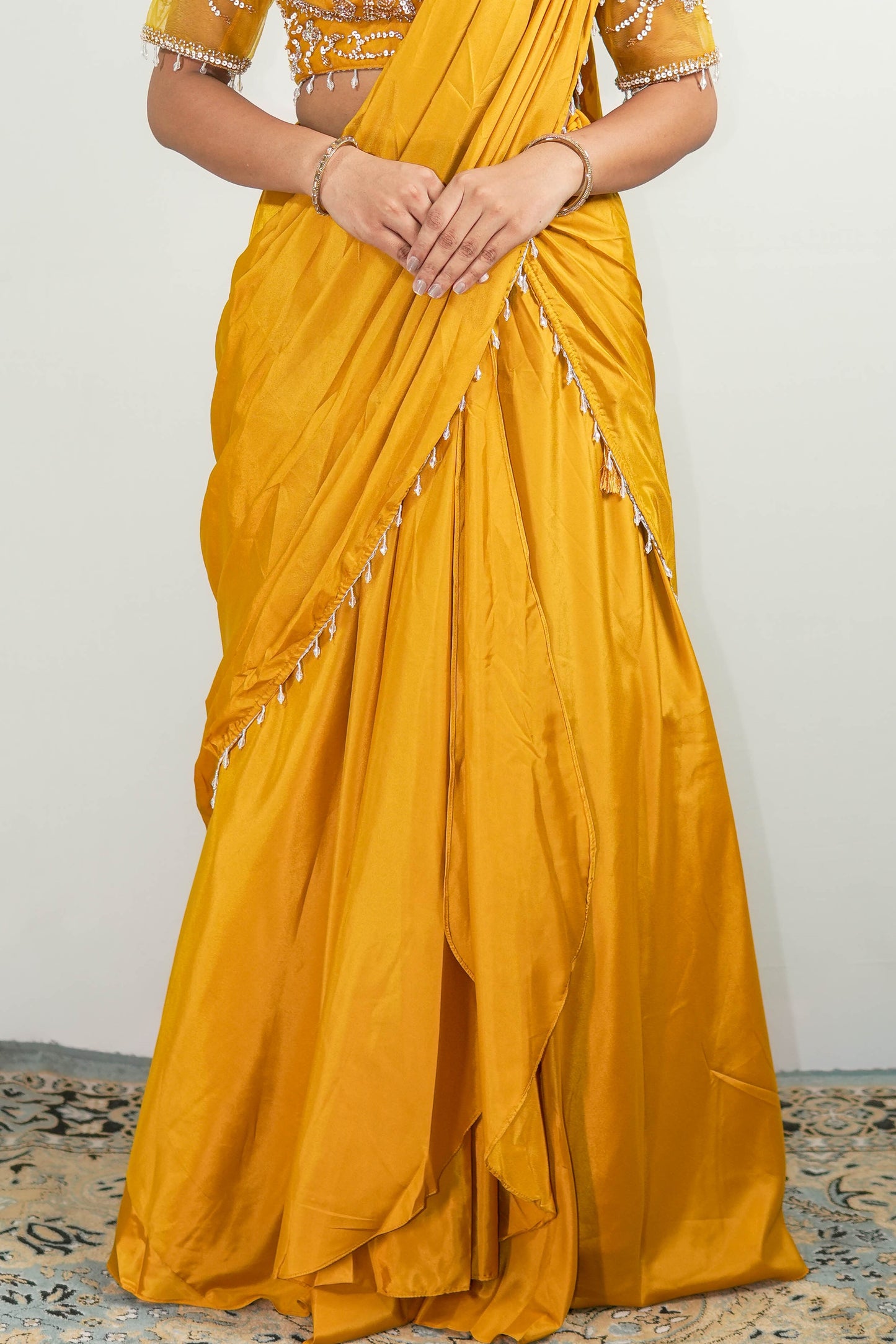 Sunlit Grace Pre-Draped Saree Set