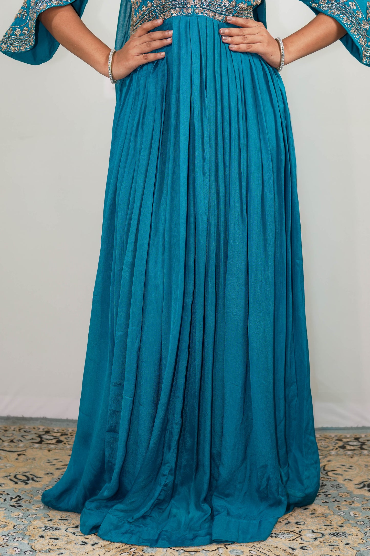 Nooré Embroidered Anarkali Set